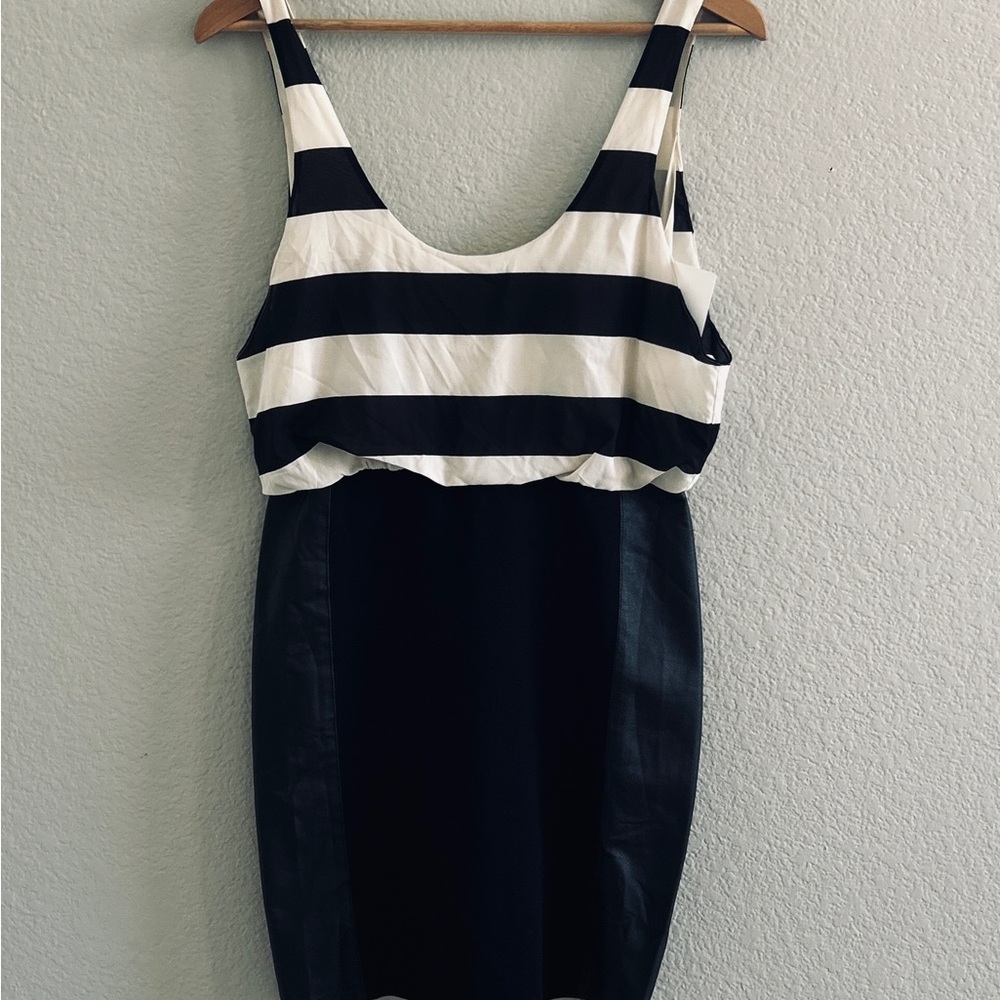 Pre loved Alice + Olivia cocktail dress size 8
